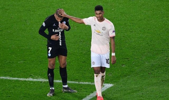  曼联租借妖星爆发，独造三球击退布伦特福德  