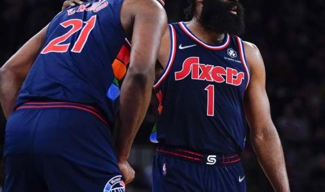  哈登交易风波终结正式亮相快船队  