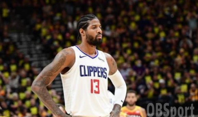  布克40分太阳送快船三连败  