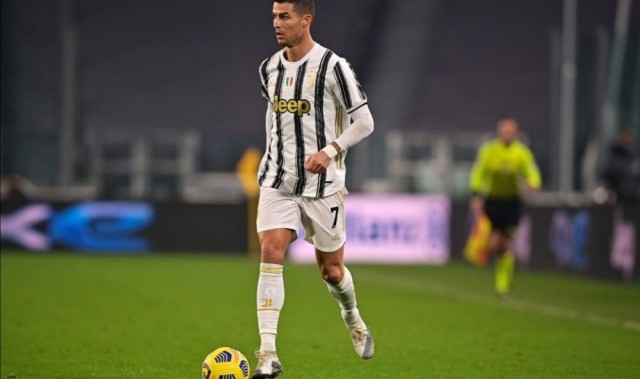  科隆门将神扑两点球助球队逼平拜仁  