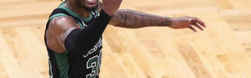  洛里昂旧将回归救主，替补登场上演梅开二度  