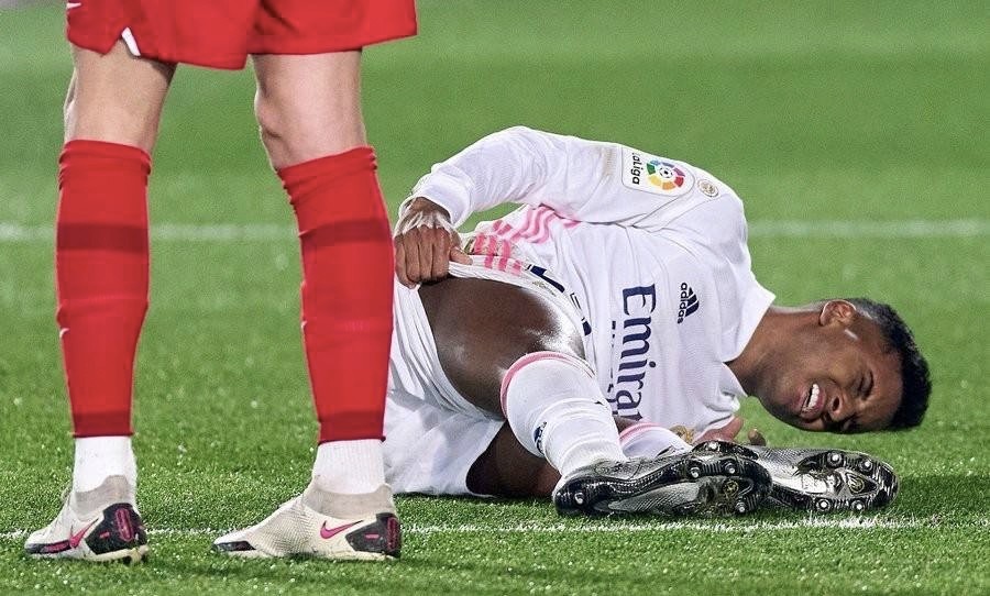  拜仁慕尼黑锋线大将遭遇重伤将缺阵三个月  