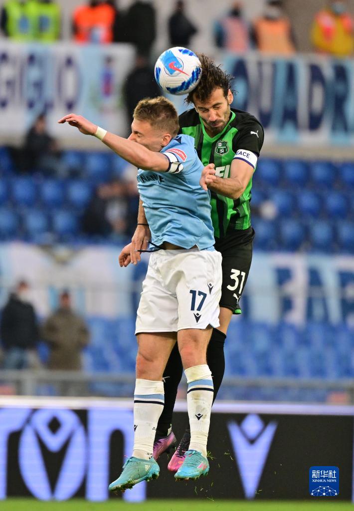  萨索洛七分钟三球闪击拉齐奥创纪录  